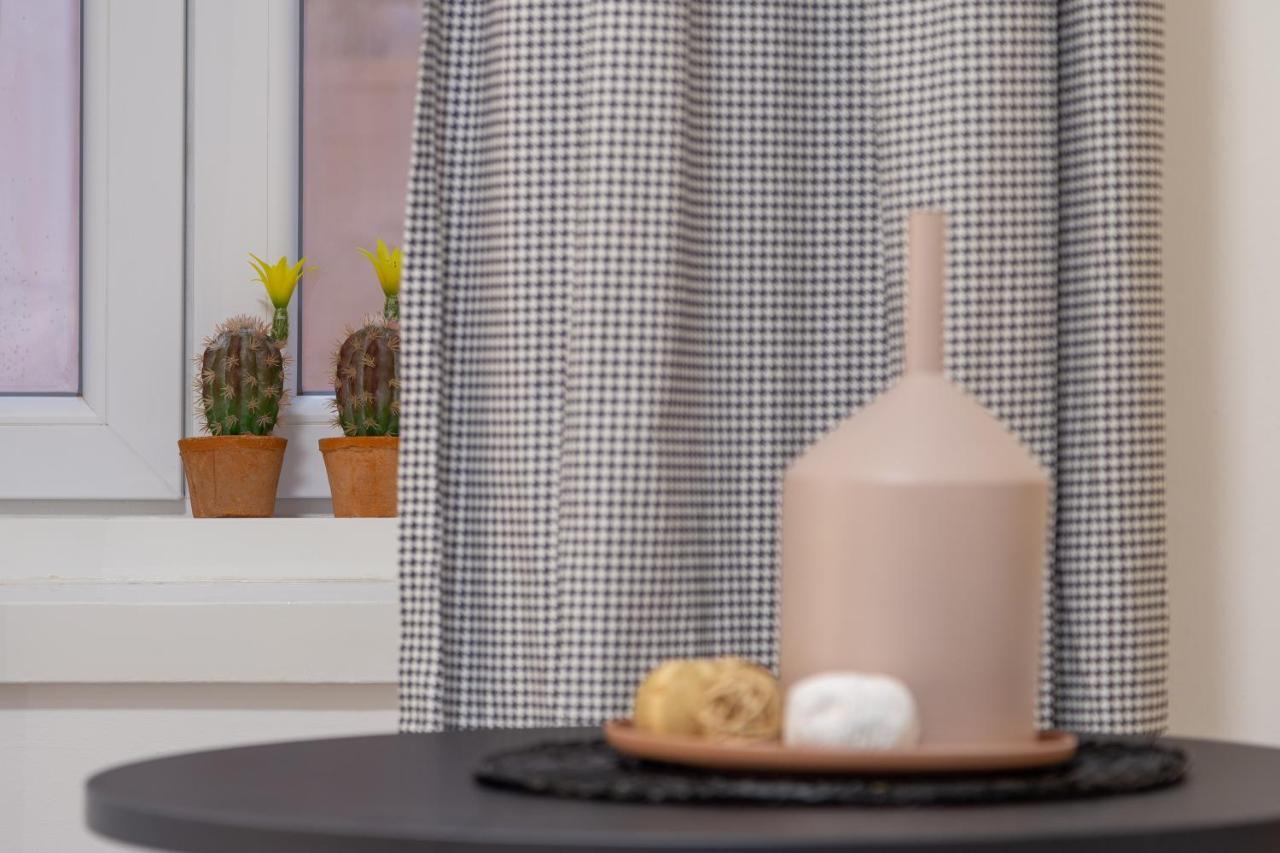 Tiny Cozy Studio In The City Center Trieste Extérieur photo